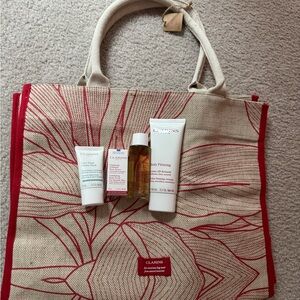 Clarins beauty seat new with beach/ grocery  bag